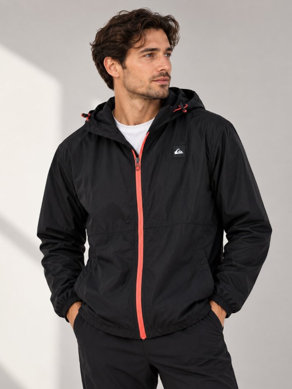 Quiksilver Men’s L Black Hooded Windbreaker Jacket Red Zip Lightweight